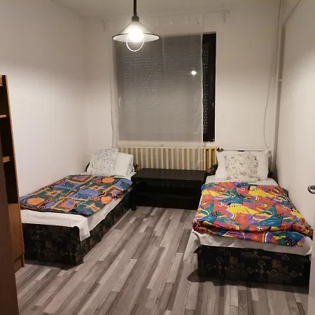 Fenyő Windsurf Apartamento *